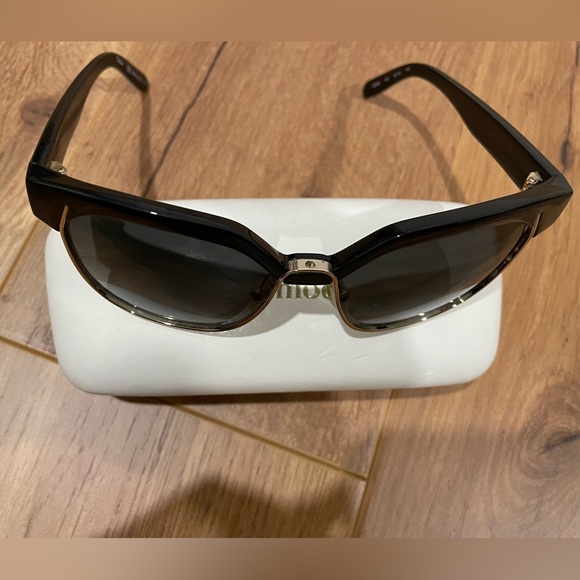 Chloe Sunglasses CE666S - Picture 2 of 7